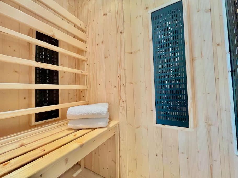 Splendide Cocon Sauna & Balneo Ρενς Εξωτερικό φωτογραφία