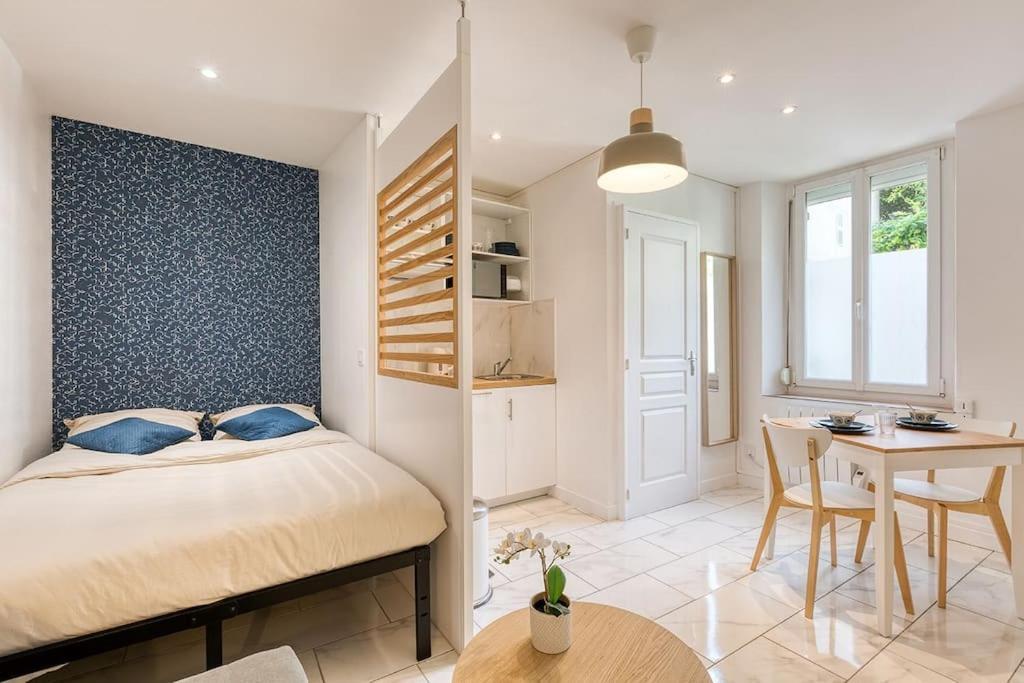 Splendide Cocon Sauna & Balneo Ρενς Εξωτερικό φωτογραφία